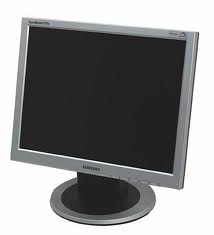 Monitor 15" LCD (quadrado)